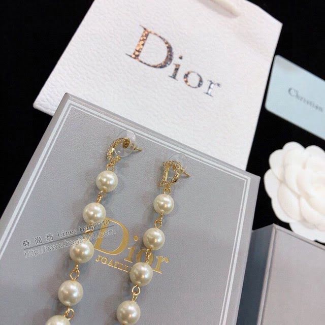 Dior飾品 迪奧經典熱銷最新款珍珠耳釘耳環  zgd1393